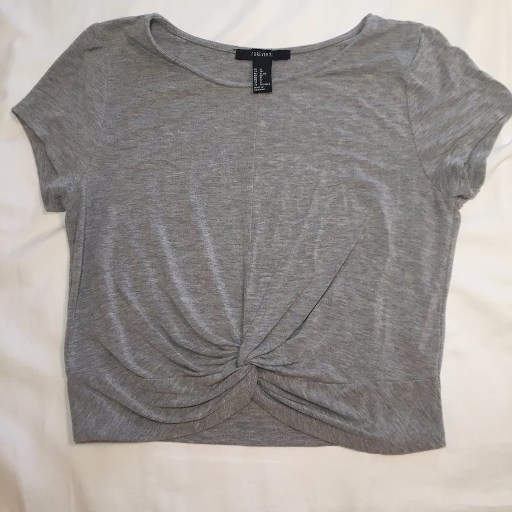 Gray Twist Front Short Sleeve Crop Top